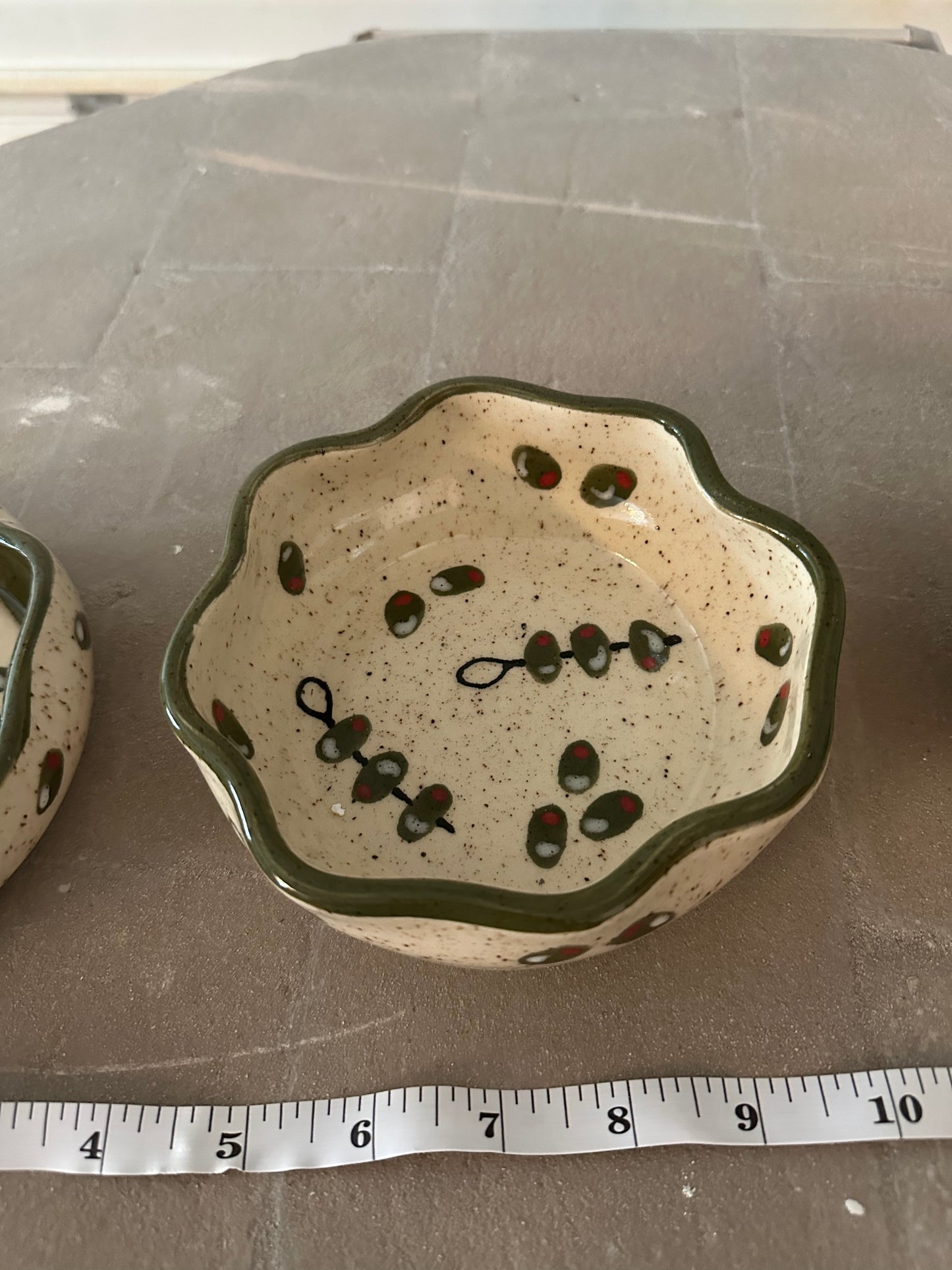 Olive Bowl - wavy rim
