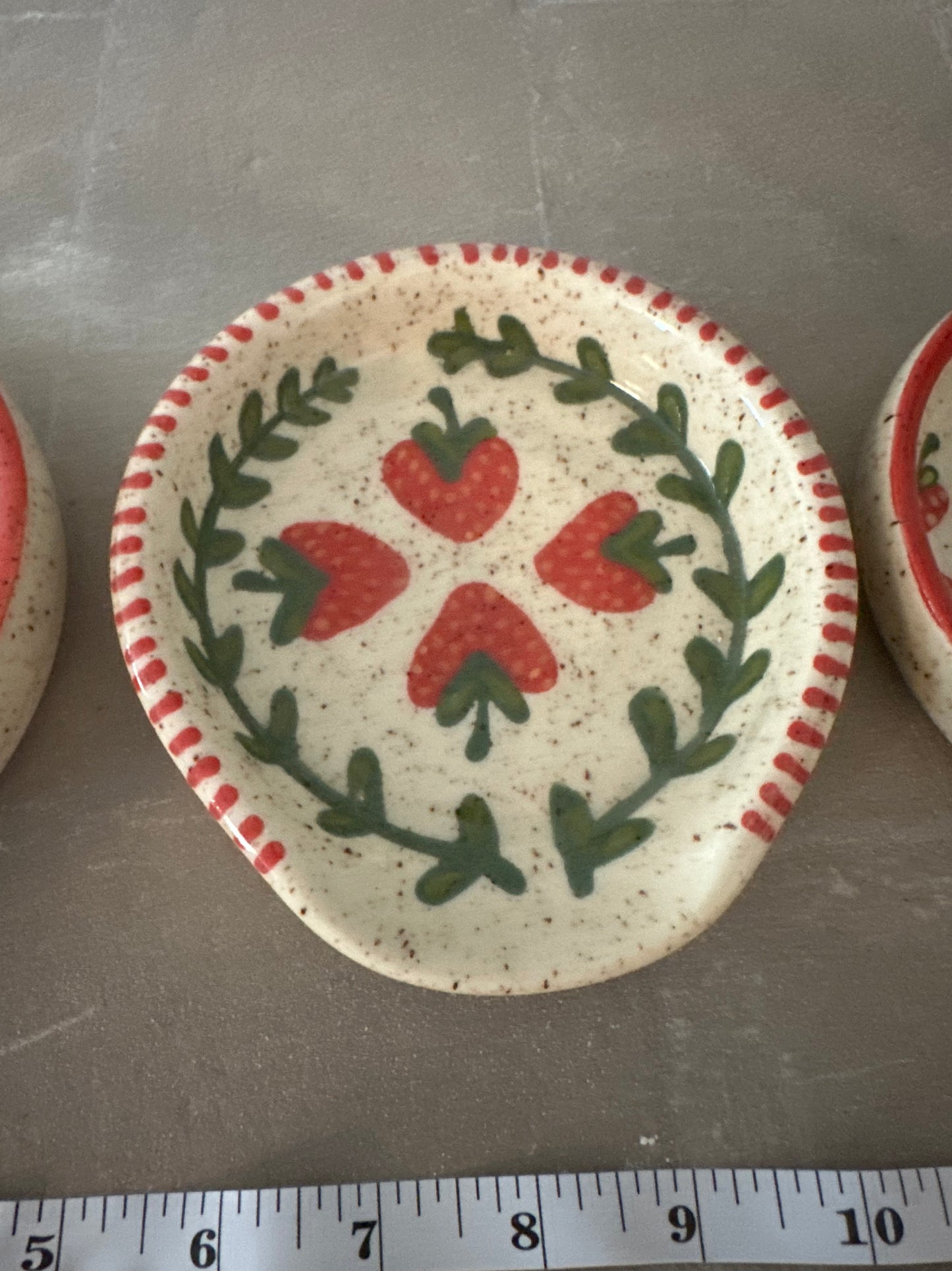 Strawberry Spoon Rest (lined rim)