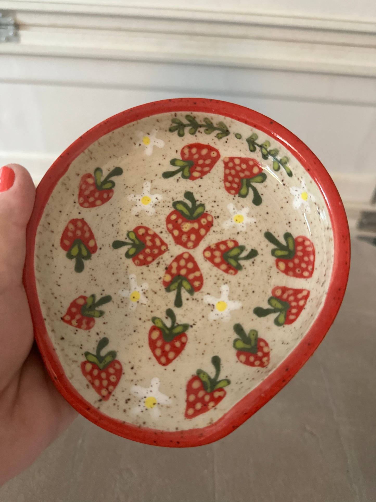 Red Rim Strawberry Spoon Rest